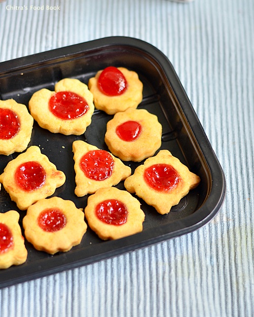 Eggless jam biscuit/Thumbprint cookies