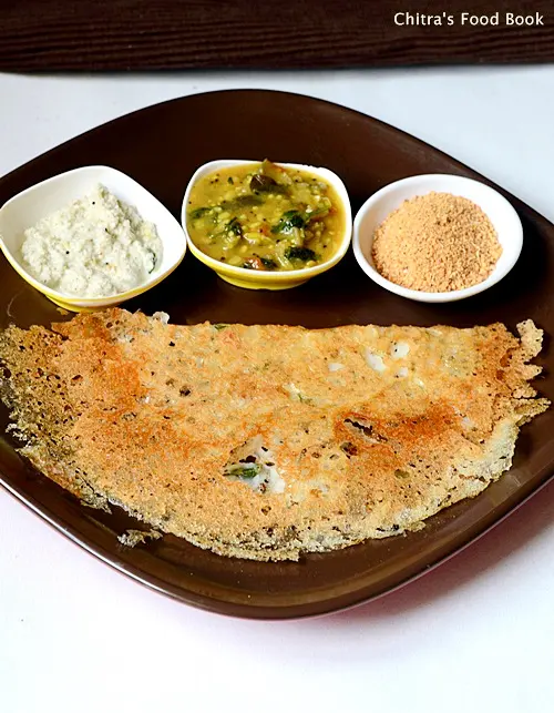Crispy Rava dosa recipe served with chutney and sambar