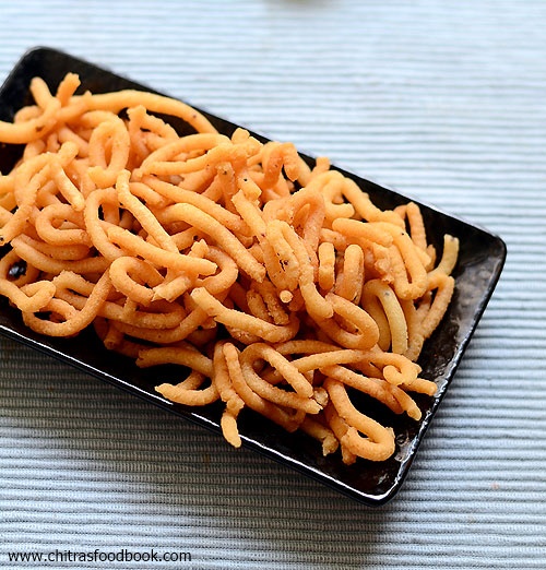 Pulippu murukku recipe