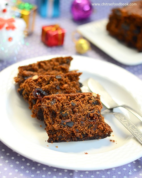 Eggless plum cake in pressure cooker