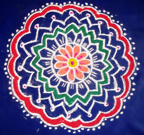 Click on this kolam to view with video