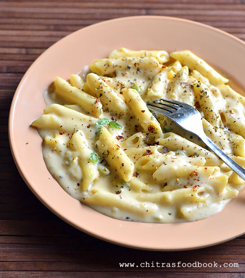 garlic pasta in white sauce garlic pasta in white sauce